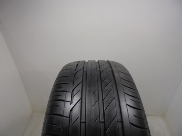 Bridgestone T001 tyre