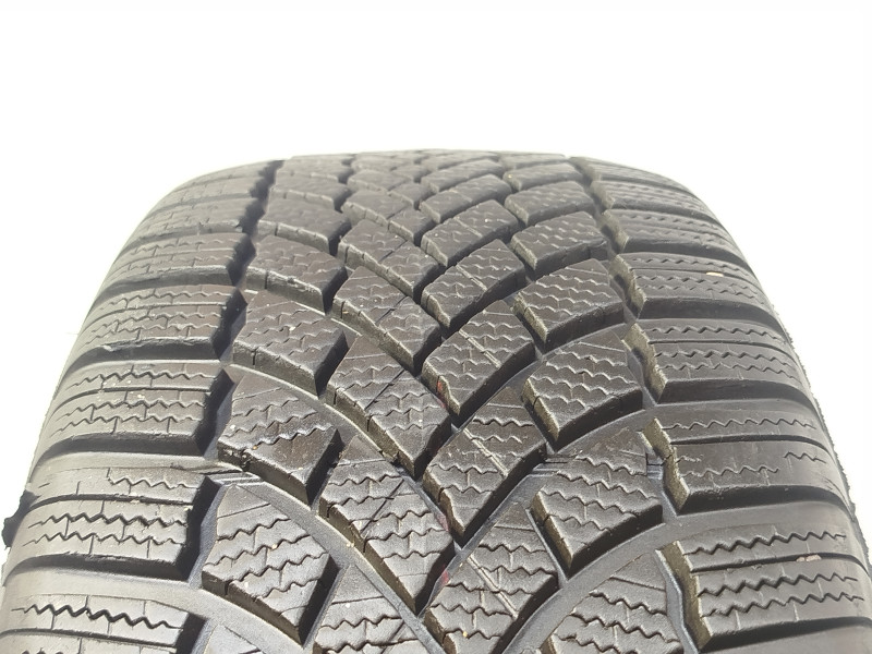 Bridgestone LM005 tyre