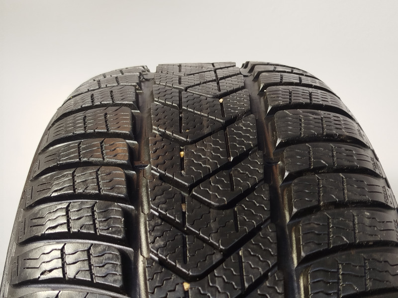 Pirelli Sottozero 3 tyre