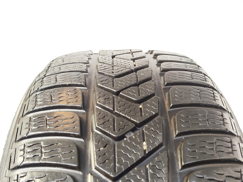 Pirelli Sottozero 3 tyre