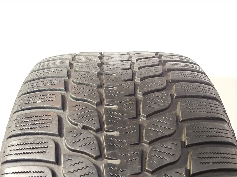 Bridgestone LM25 tyre