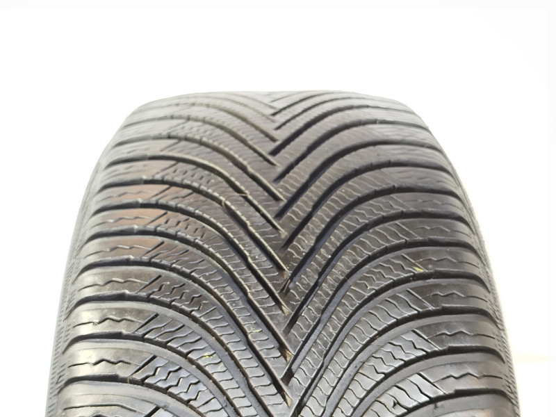 Michelin Alpin 5 tyre