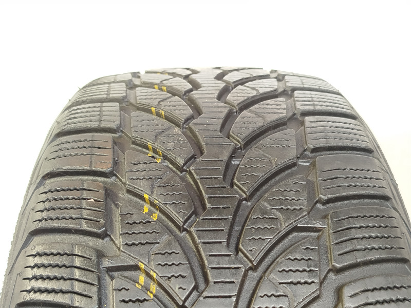 Bridgestone LM32 tyre