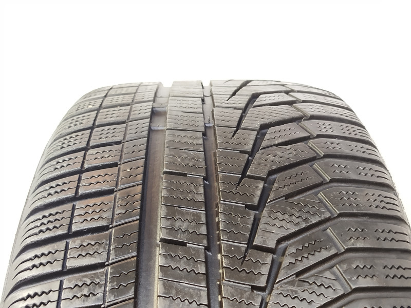 Hankook W320 Winter Icept Evo2 tyre