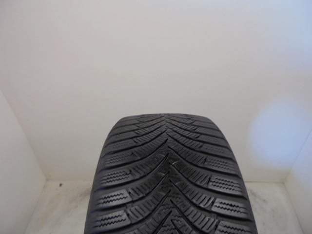 Hankook W452 Winter icept RS2 tyre