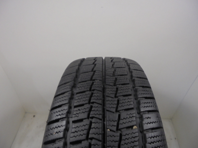 Hankook RW06 tyre