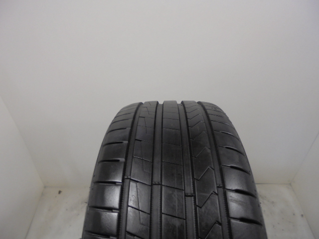 Hankook K135 Ventus Prime 4 tyre