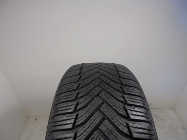 Michelin Alpin 6 tyre
