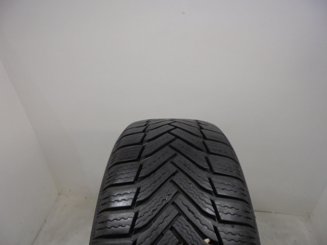 Michelin Alpin 6 tyre