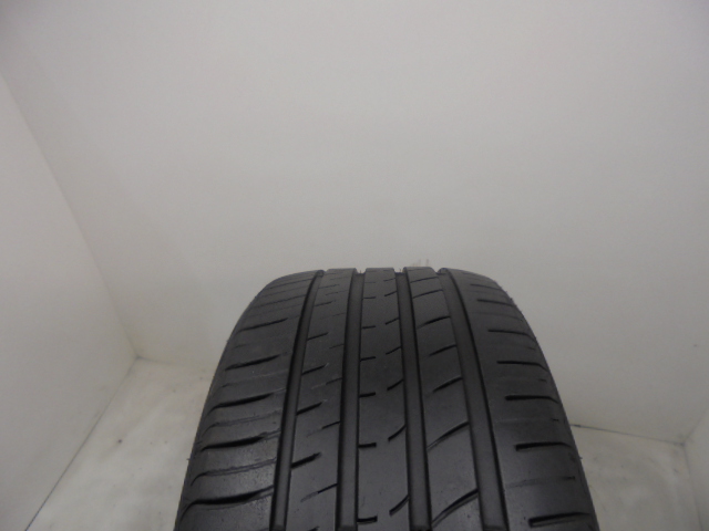 Nexen N fera RU1 tyre