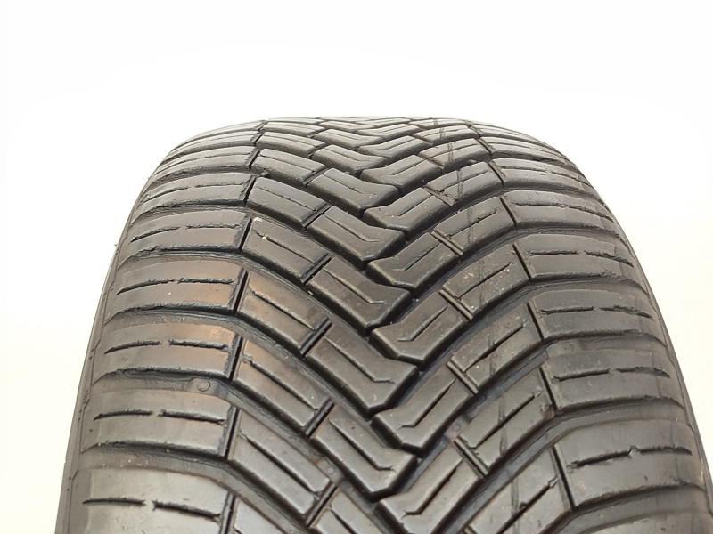 Continental AllSeasonContact tyre