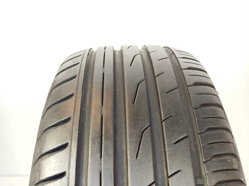 Toyo Proxes CF2 tyre