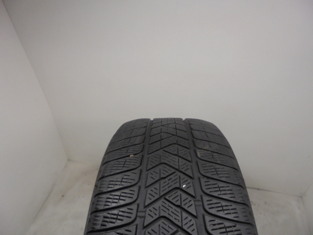 Pirelli Scorpion Winter tyre