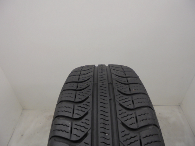 Pirelli Cinturato Plus AS tyre