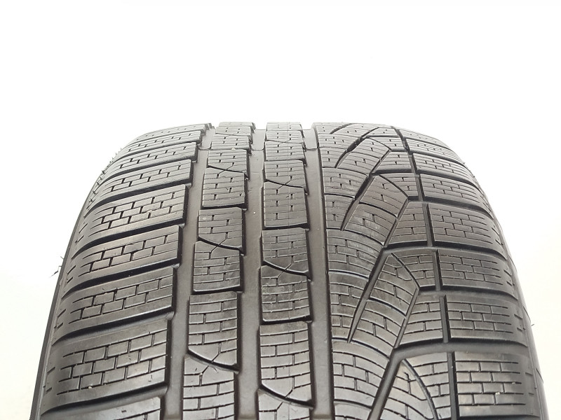 Pirelli Sottozero II tyre