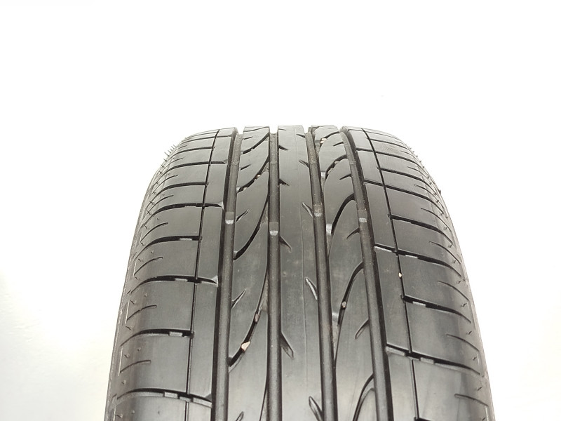 Bridgestone Dueler HP Sport tyre
