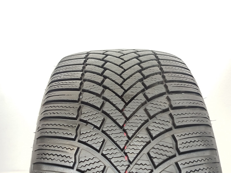 Bridgestone LM005 tyre
