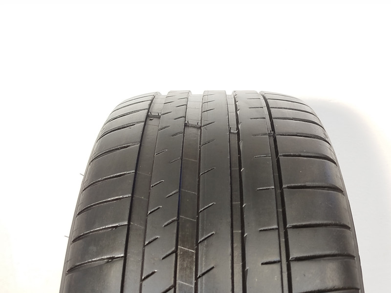 Michelin Pilot Sport 4 tyre