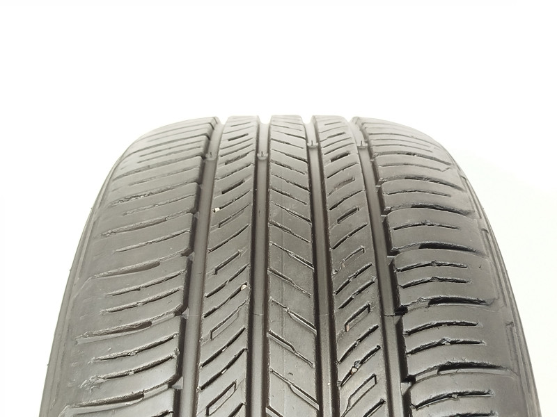 Kumho HP71 tyre