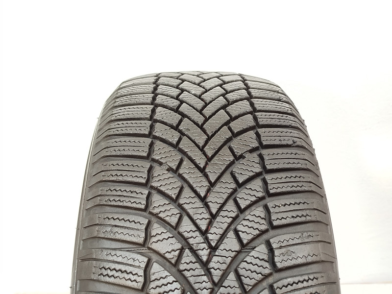 Bridgestone LM005 tyre