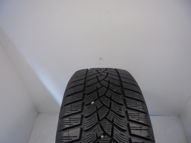 Goodyear Ultragrip Performance+ tyre