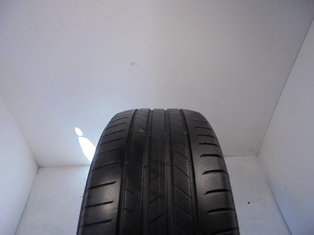 Bridgestone Alenza 001 RFT tyre