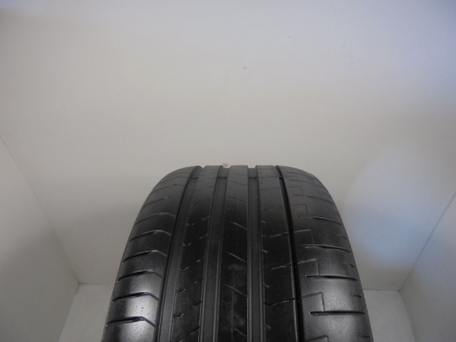 Pirelli Pzero tyre