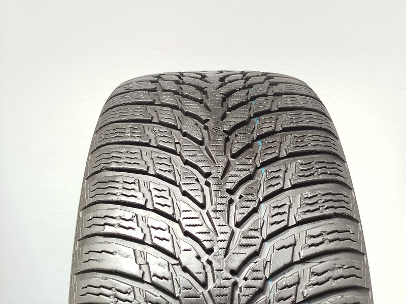 Nokian WR Snowproof tyre
