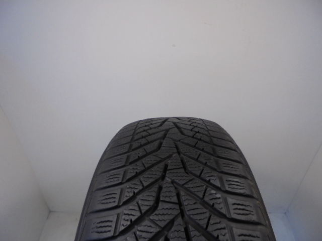 Yokohama V905 tyre